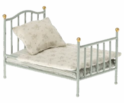 Maileg Miniature Bed -Maileg 11 2118 01 01 1 900x750 resize fill 2048x png
