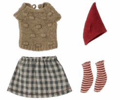 Maileg Medium Christmas Mouse -Maileg 14 2704 00 02 2 900x750 resize fill 2048x png