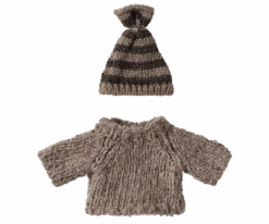 Maileg Knitted Sweater And Hat For Big Brother Mouse -Maileg 17 4213 00 2000x png