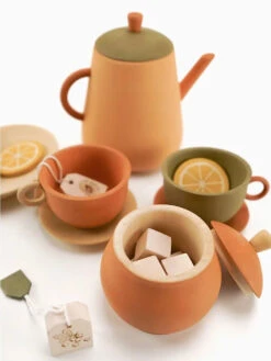 Handmade Wooden Tea Set - Herbal -Maileg 1a11e8a7bc21a3951585a7188fe9b085e6cc988e81f0af16d527c7ec95494c3d jpeg
