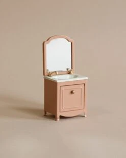Maileg Miniature Sink With Mirror -Maileg 2J2A1045 2