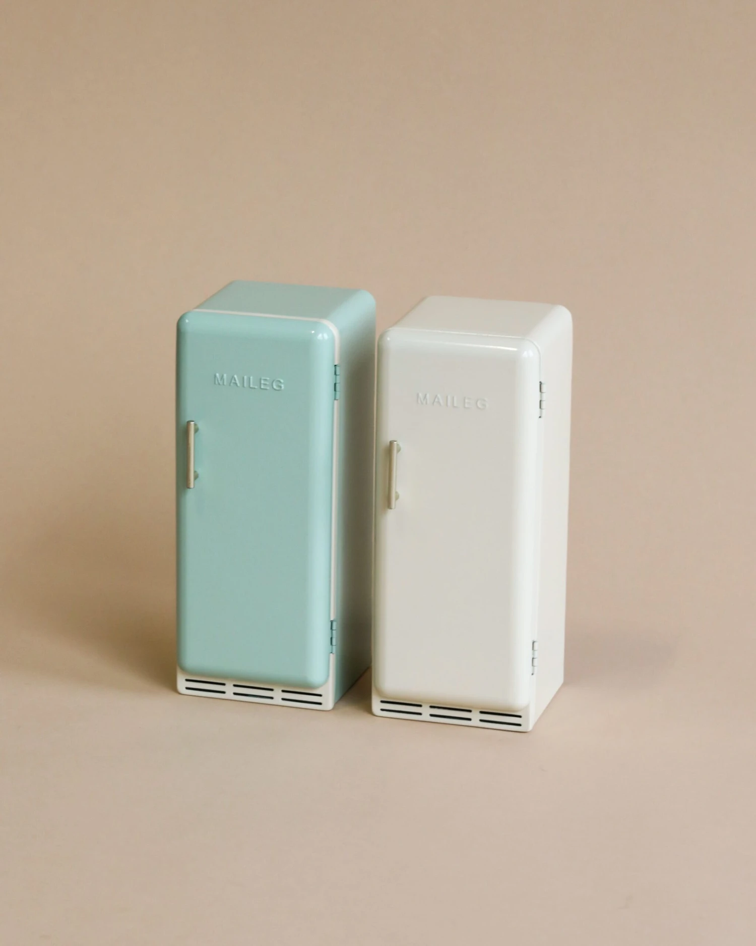 Maileg Miniature Fridge 3 Maileg Miniature Fridge