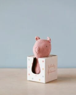 Maileg Lullaby Friend Rattles, Pig -Maileg 2J2A4170 2