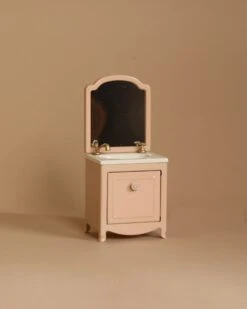 Maileg Sink Dresser With Mirror, Mouse - Powder