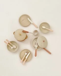 Handmade Wooden Kitchen Essentials - Flower -Maileg D4E6A052 66E4 4E13 9223 DCCB80E008EA