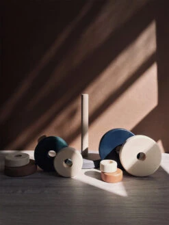 Wooden Pyramid Stacker - Terracotta -Maileg att saboconcept fef46eef490b845bc34d622dc435c496