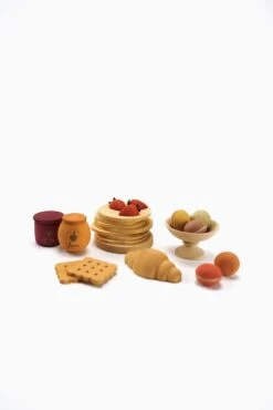 Sabo Concept Handmade Wooden Bakery Set -Maileg f272621efc34c6b0f802b73e72b75a31783afddd8339f2757e335b9bd1877c78 jpeg